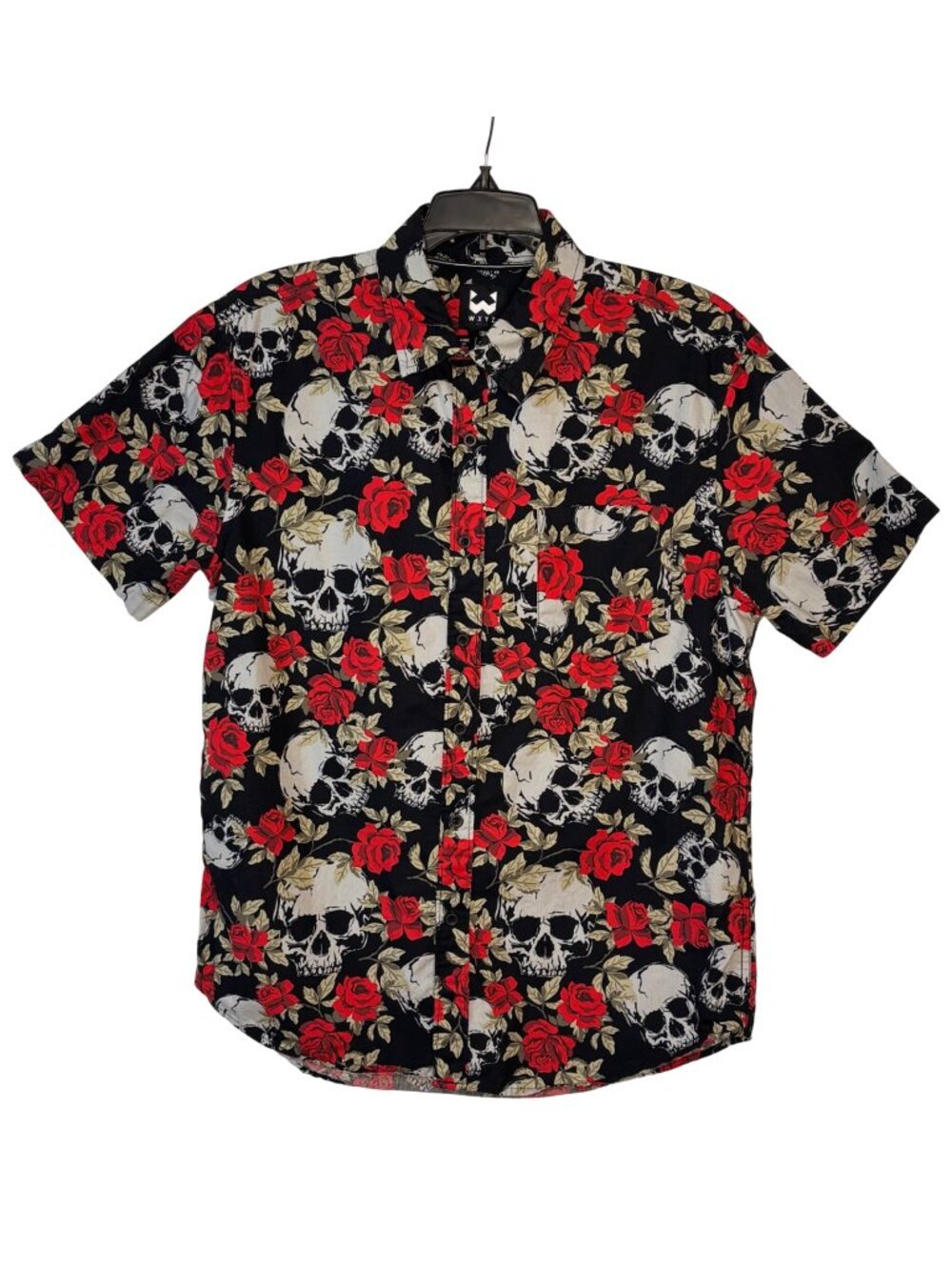 WXYZ Mfg Co MEDIUM Black Skull & Red Rose Print Button 100% Cotton Short Sleeve